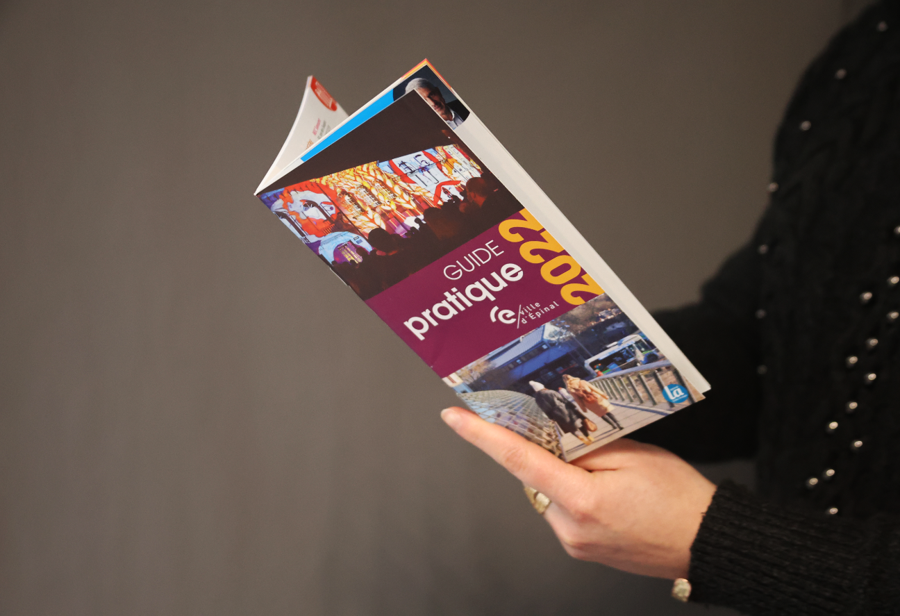 📣 L’Ă©dition numĂ©rique 2022 du Guide pratique de la Ville est en ligne !