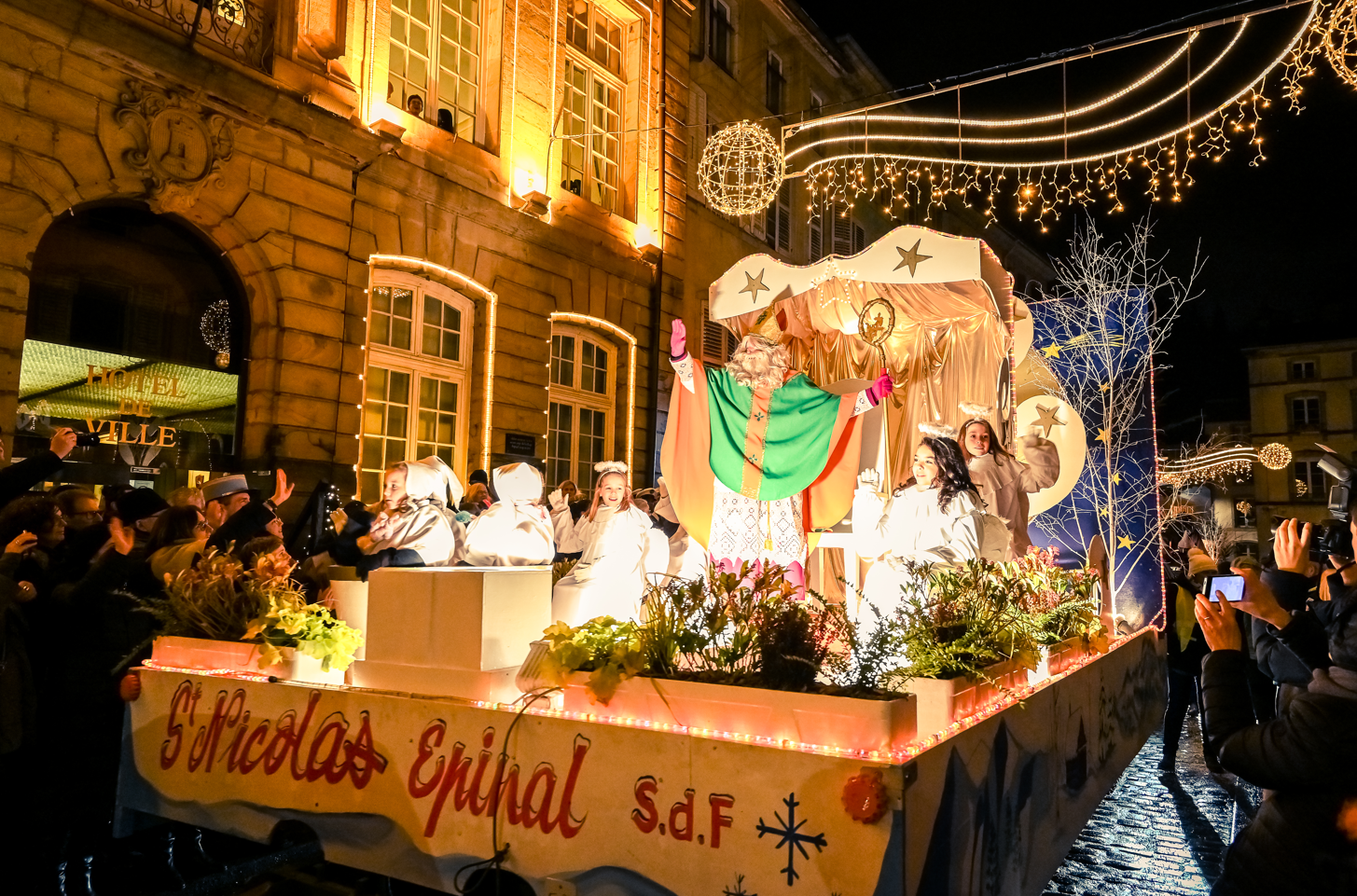 Exclusif : 4 questions au Saint-Nicolas